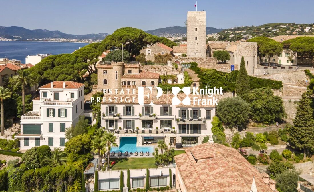 CANNES : UNIQUE ! Vaste property at the heart of the Old Cannes