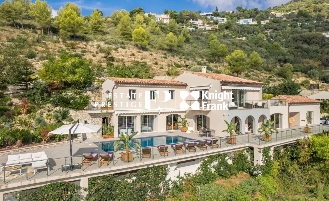 EZE –  Superb contemporary villa completely renovated with panoramic sea view