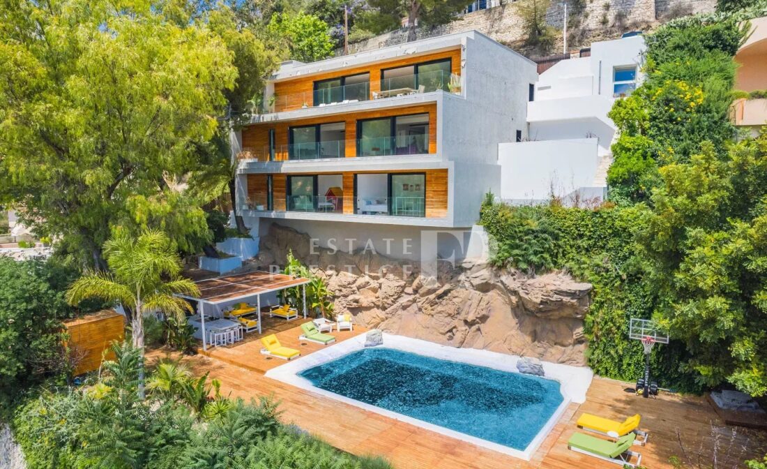 ROQUEBRUNE CAP MARTIN –  Incredible Villa