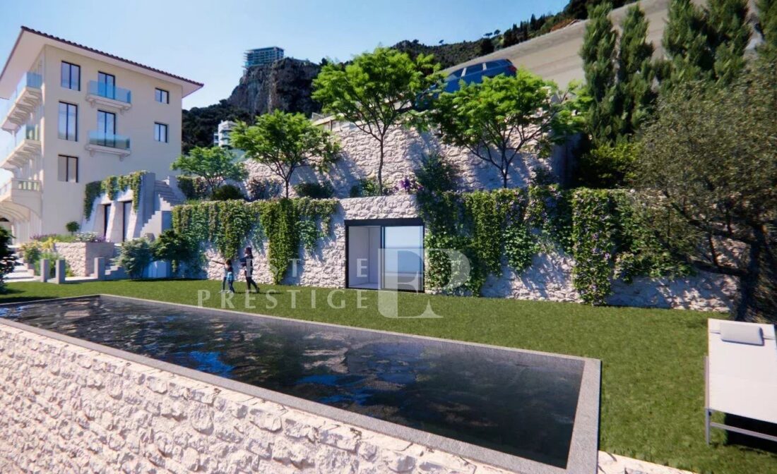 ROQUEBRUNE CAP MARTI – Private mansion with sea views  to renovate