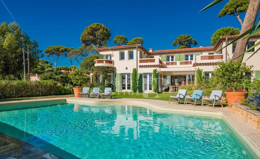 CAP D’ANTIBES – fantastisk villa med panoramautsikt over havet på Cap d’Antibes