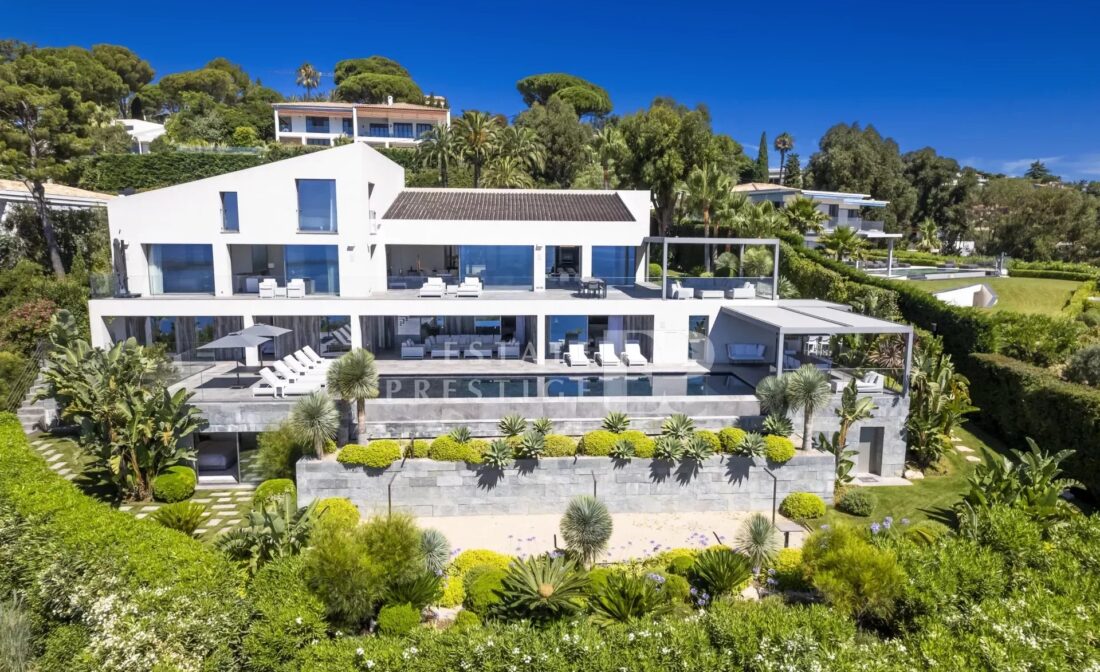 SUPER-CANNES – Eksklusiv, moderne eiendom med panoramautsikt over sjøen