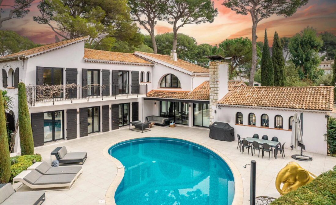 Villa contemporaine avec piscine au Cap d’Antibes