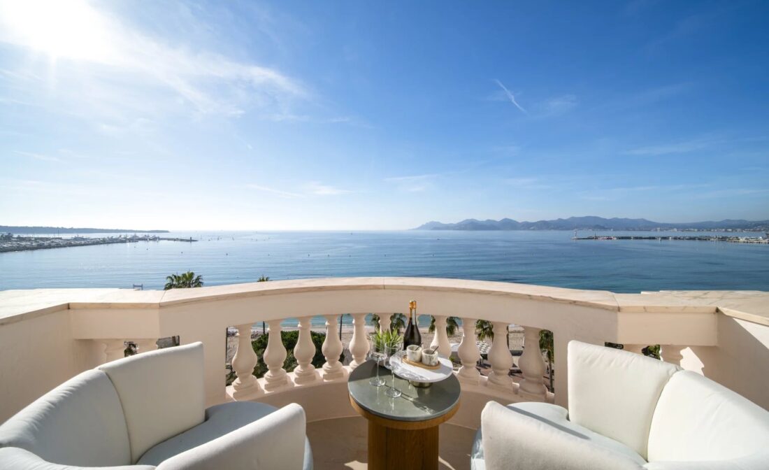 CANNES CROISETTE – Appartement 4 pièces vue mer panoramique