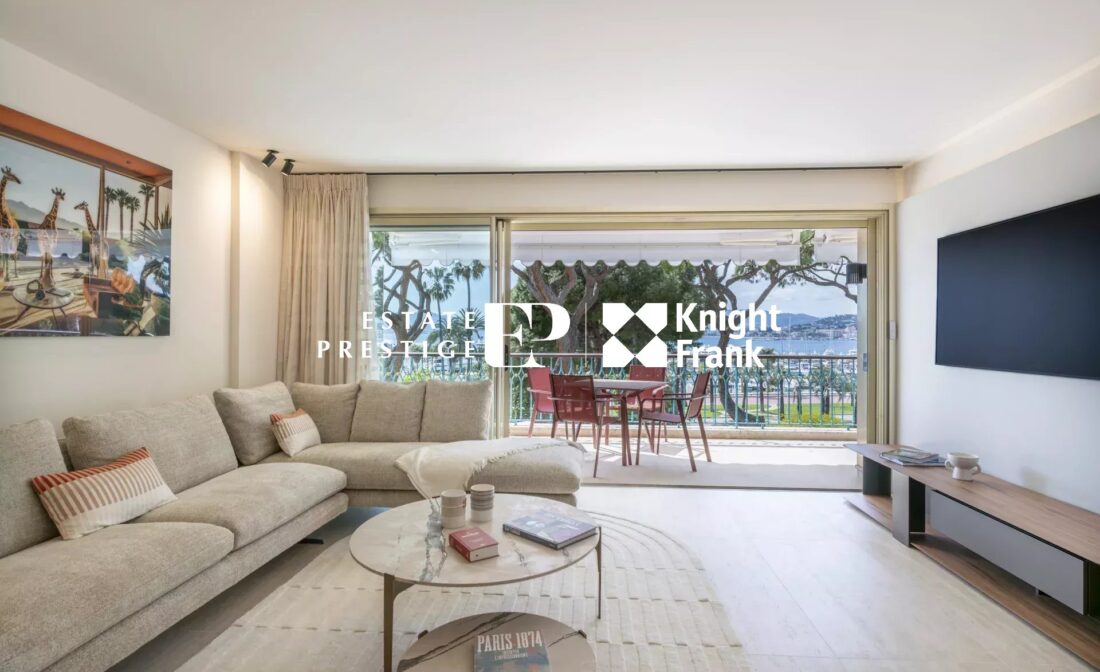 CANNES – Splendide appartement entièrement rénové