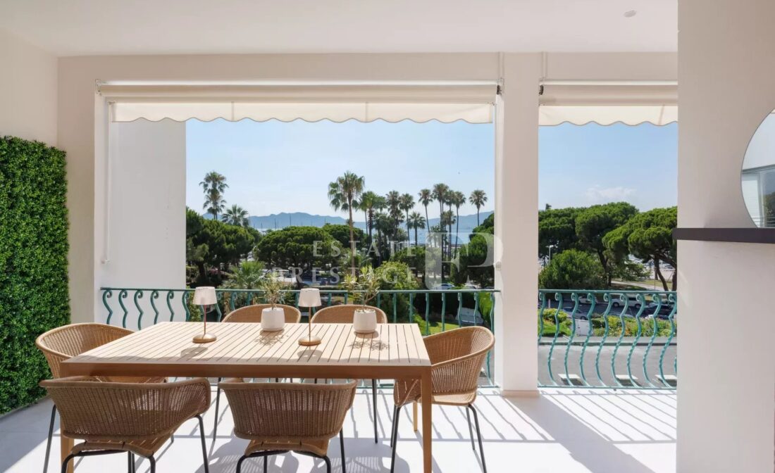 CANNES CROISETTE – Beautiful 2 bedrooms apartment