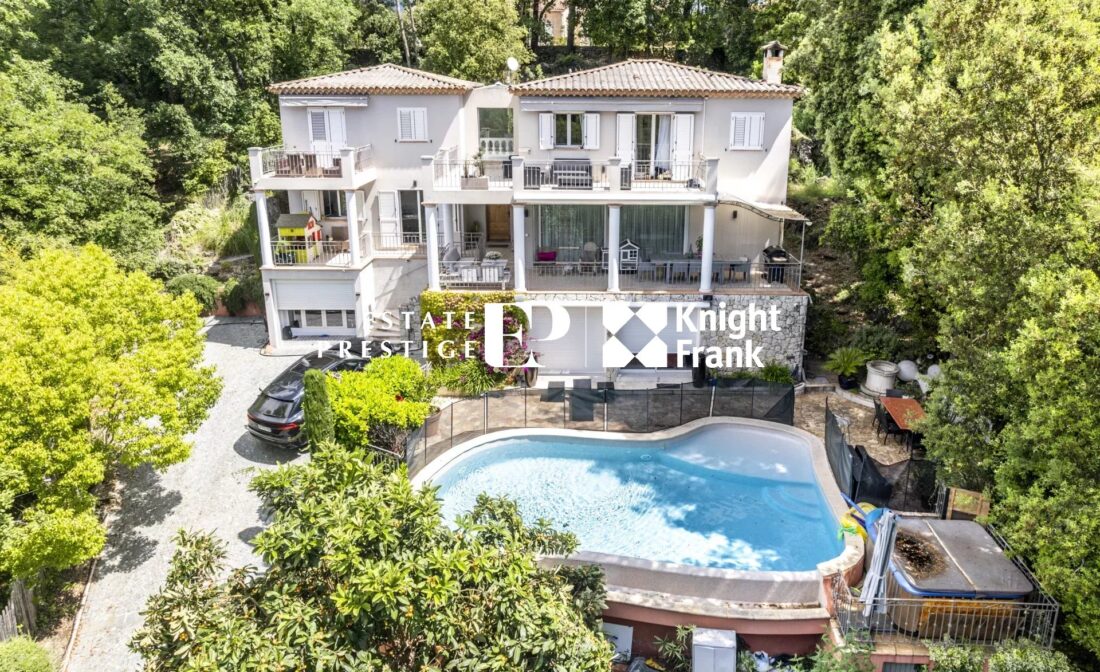 ROQUEFORT-LES-PINS: Oppdag denne enestående 333 m² Provence-villaen