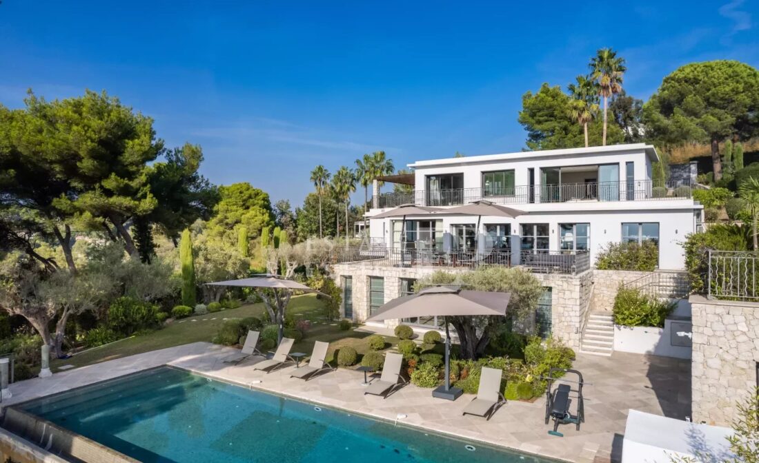 CANNES CALIFORNIE – Superbe villa avec vue mer panoramique