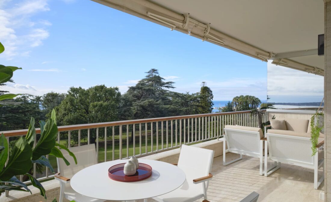 CANNES CALIFORNIE – Appartement 3 pièces vue mer