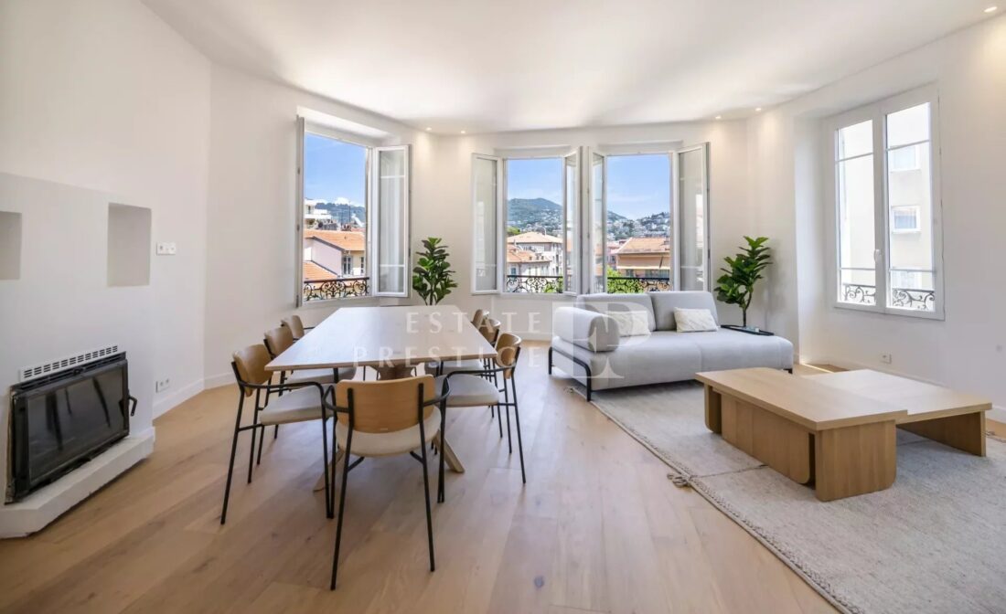 NICE – Le Port : Magnificent 5-room apartment