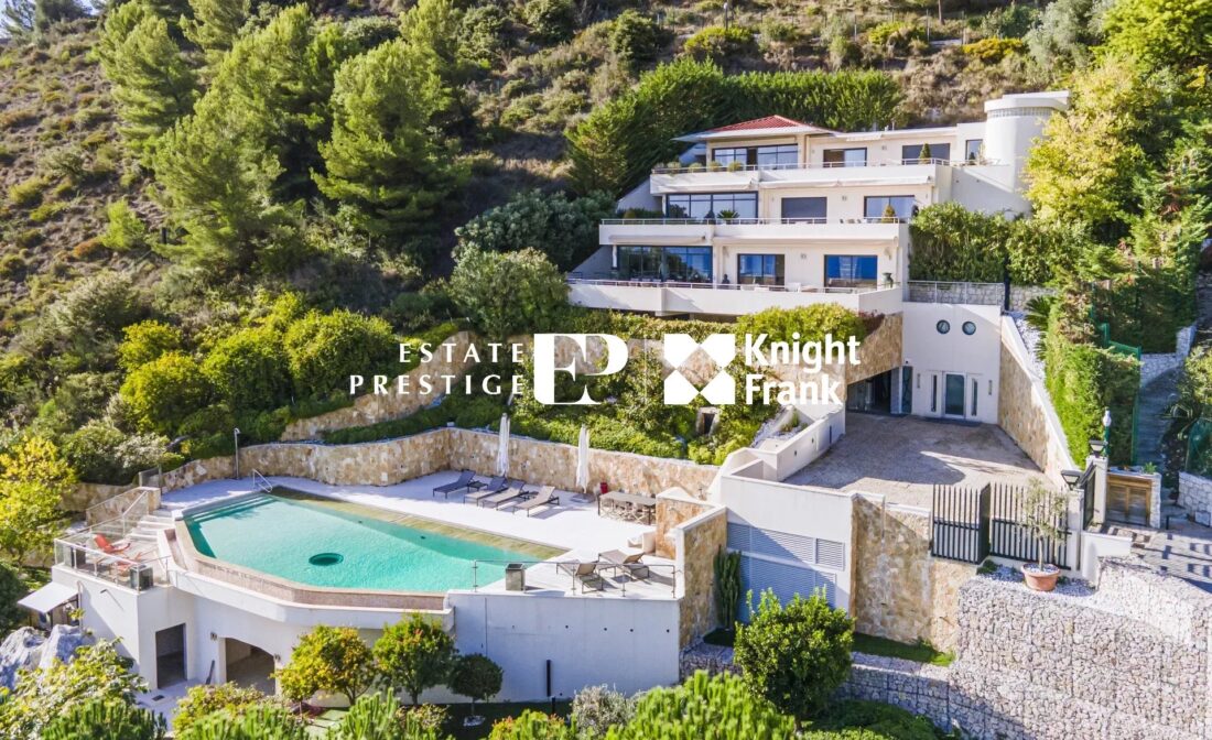 EZE – Vast and luxurious property with panoramic sea views in a gated domain a stone throw from Monaco