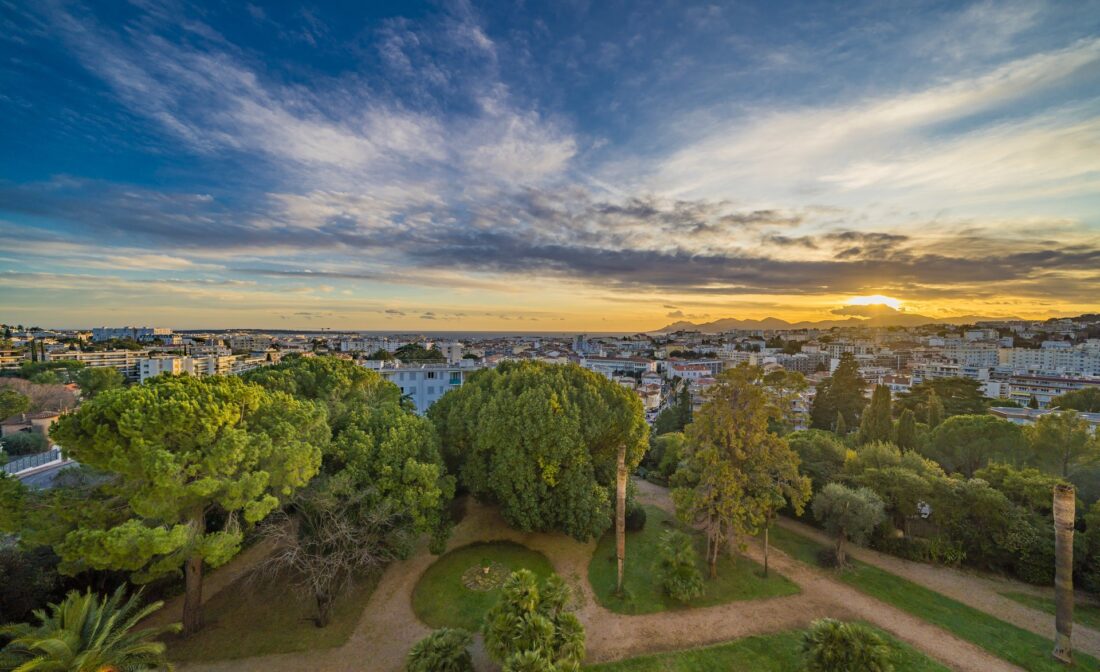 Cannes residential area – Panoramic seaview