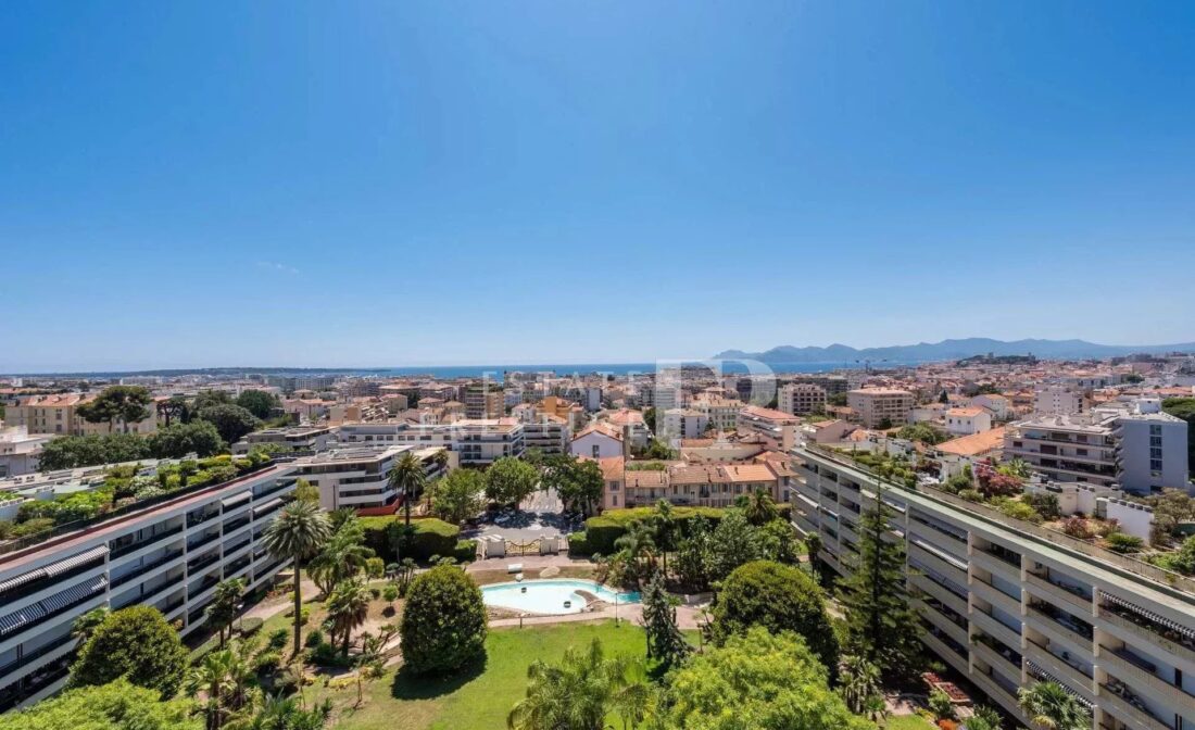 Cannes Gallia. Vue Mer panoramique