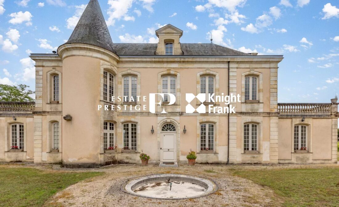 BORDEAUX – Château in the heart of the Médoc