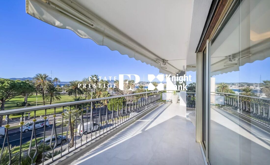 CANNES CROISETTE – Fully renovated 3-room apartment